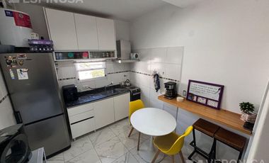 PH de dos ambientes en venta, Moron Sur