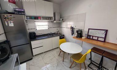 PH de dos ambientes en venta, Moron Sur