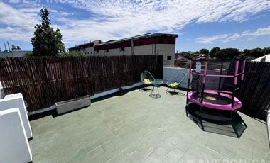 PH de dos ambientes en venta, Moron Sur