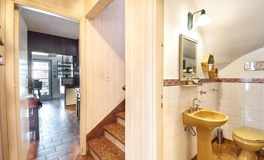 Chalet de 4 Ambientes en Castelar Sur con pileta y quincho