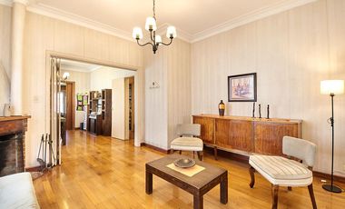 Chalet de 4 Ambientes en Castelar Sur con pileta y quincho