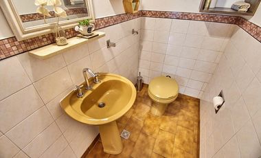 Chalet de 4 Ambientes en Castelar Sur con pileta y quincho