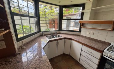 Chalet en zona residencial - La Lucila