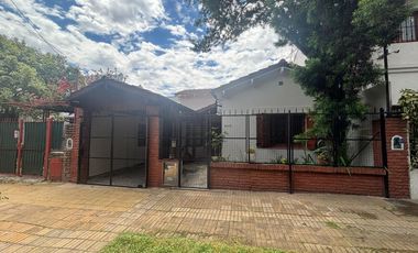 Chalet en zona residencial - La Lucila