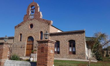 Casa en venta - 2 Dormitorios 1 Baño - Entre Ríos