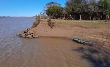 Casa en venta - 2 Dormitorios 1 Baño - Entre Ríos