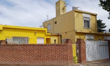 Oportunidad para Inversores en Cañuelas – 5 Departamentos en un mismo lote!