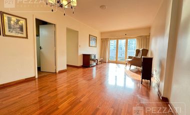 4 ambientes. Alberti y Còrdoba. Al frente. Cochera