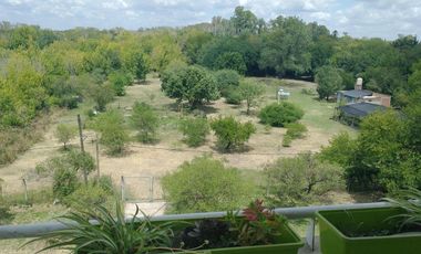 Departamento en venta - 3 Dormitorios 2 Baños - 80Mts2 - Castelar