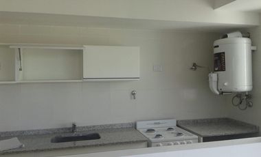 Departamento en venta - 3 Dormitorios 2 Baños - 80Mts2 - Castelar