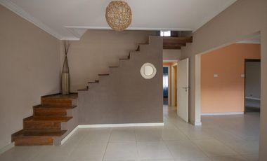 Casa en Tigre Residencial con 3 dormitorios y gran Play Room. Excelente ubicación