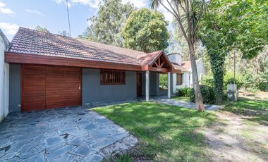 Venta - Casa 3 ambientes - Barrio La Florida