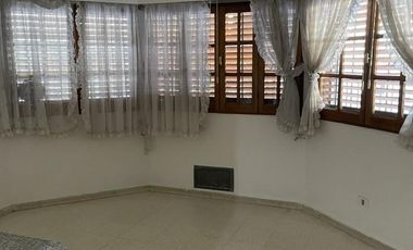 Casa - Área Centro Oeste