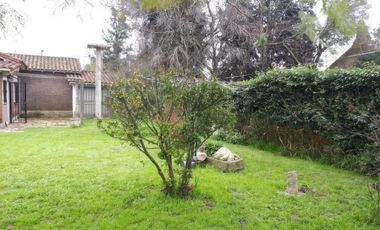 Casa en venta - 3 Dormitorios 2 Baños - Cocheras - 1.465Mts2 - Longchamps, Almirante Brown