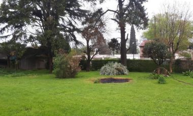 Casa en venta - 3 Dormitorios 2 Baños - Cocheras - 1.465Mts2 - Longchamps, Almirante Brown