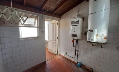 Alquiler comercial casa 4 ambientes sobre calle Alvear
