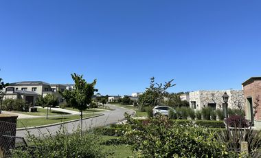 Lote en Barrio Privado Arenas del Sur