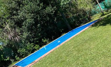 Casa en venta - 5 Dormitorios 3 Baños - 1200mts2 - La Plata