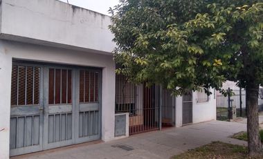 Casa en  buena ubicación