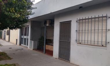 Casa en  buena ubicación