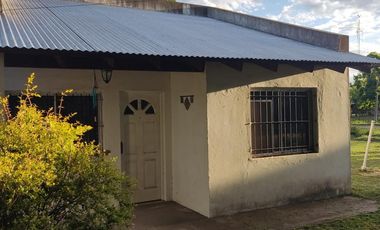 Casa en venta - 2 Dormitorios 1 Baño - 3000mts2 - Cazon