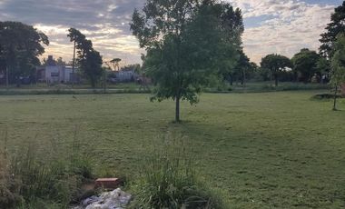 Casa en venta - 2 Dormitorios 1 Baño - 3000mts2 - Cazon