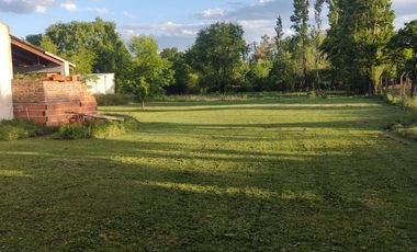 Casa en venta - 2 Dormitorios 1 Baño - 3000mts2 - Cazon