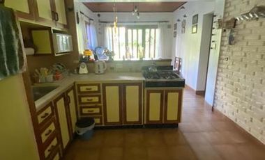 Chalet 5 ambientes con garage doble y parque en Brandsen e  Italia