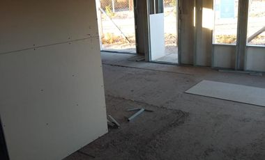 Casa a Terminar en Barrio Privado Distrito Alto