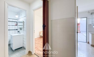 Casa 3 amb.   Altillo con cochera y piscina en Parque Luro