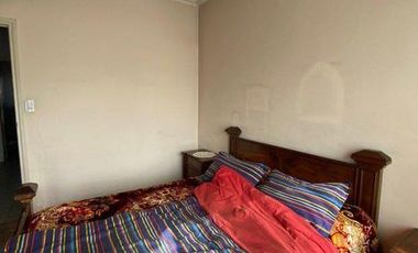 Galpón de cocheras con local y vivienda de 4 ambientes en Italia y Roca