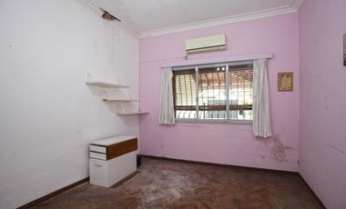 Casa en Planta Baja en Olivos ideal para reciclar