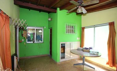 Casa en Planta Baja en Olivos ideal para reciclar