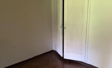 Casa en Planta Baja en Olivos ideal para reciclar