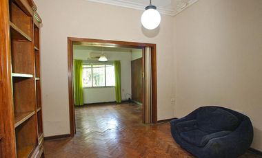 Casa en Planta Baja en Olivos ideal para reciclar
