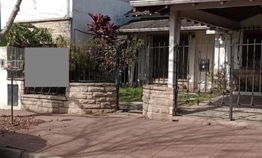 Casa en Planta Baja en Olivos ideal para reciclar