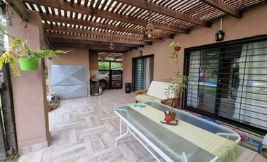 Venta - Casa - Barrio Parque Exaltación - Exaltación de la Cruz