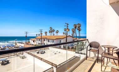 Casa en Renta frente al mar en el centro de Rosarito