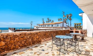 Casa en Renta frente al mar en el centro de Rosarito