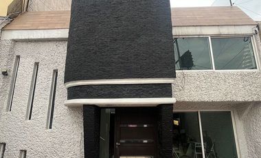 Casa remodelada en privada con vigilancia en Bosques de Aragón