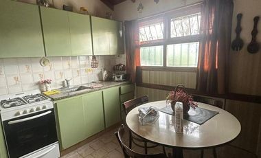 Casa en Heguilor y 12 de Octubre