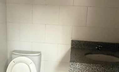 Depósito de 698 m2 cubiertos en Florida