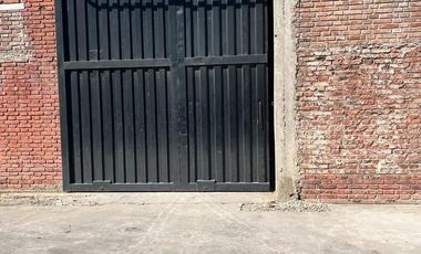 Depósito de 375 m2 cubiertos en Florida