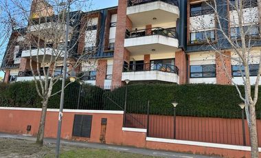 Esmeralda 71, Tigre complejo Terrazas de Tige