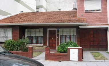 CHALET 5 AMBIENTES EN GASCON Y JUJUY