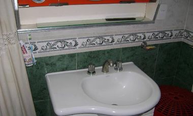 CHALET 5 AMBIENTES EN GASCON Y JUJUY