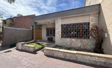 Casa en alquiler calle Pueyrredón