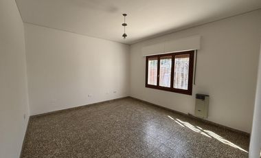 Casa en alquiler calle Pueyrredón