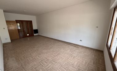 Casa en alquiler calle Pueyrredón