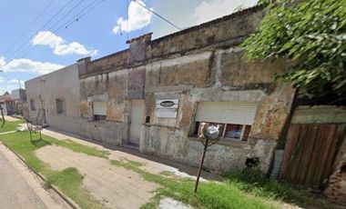 Casa en venta - 2 Dormitorios 2 Baños - 205Mts2 - Carmen de Areco